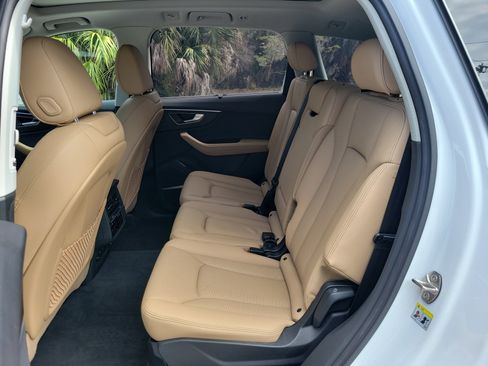 Certified 2025 Audi Q7 2.0T Premium Plus w/ Premium Plus Package image 13