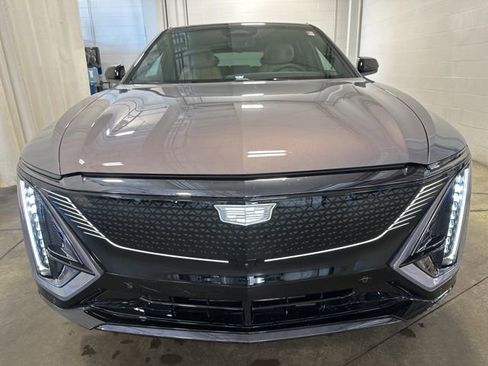 New 2024 Cadillac Lyriq Sport w/ Nappa Leather Package image 2
