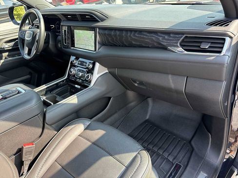 Used 2023 GMC Yukon Denali AWD/4WD image 30