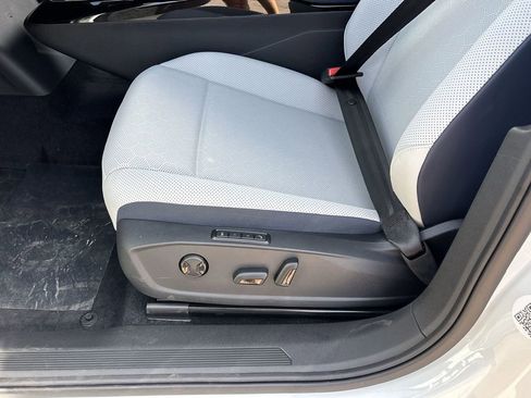New 2026 Volkswagen ID.4 Pro S RWD image 16