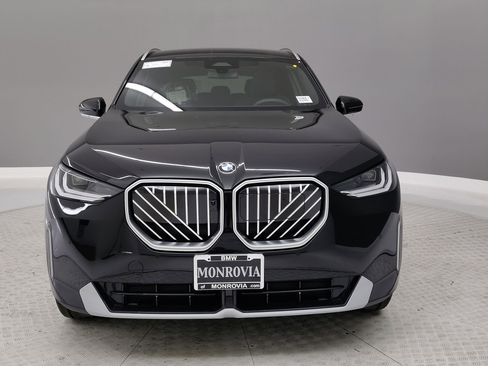 Used 2026 BMW X3 xDrive30i w/ Premium Package AWD/4WD image 2