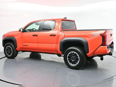 Used 2024 Toyota Tacoma TRD Off-Road AWD/4WD image 5