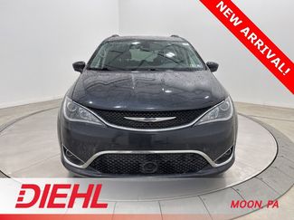 Used 2019 Chrysler Pacifica Touring-L w/ Advanced Safetytec Group video 2