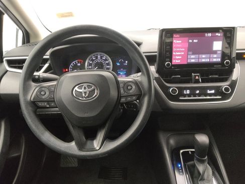 Used 2022 Toyota Corolla LE image 22