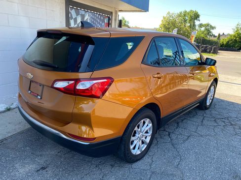 Used 2018 Chevrolet Equinox LS FWD image 8