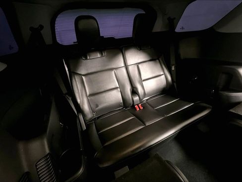 Used 2023 Ford Explorer XLT w/ Equipment Group 202A image 27