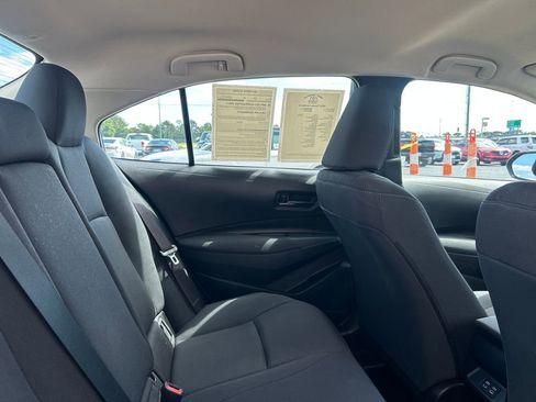 Used 2023 Toyota Corolla LE FWD image 27