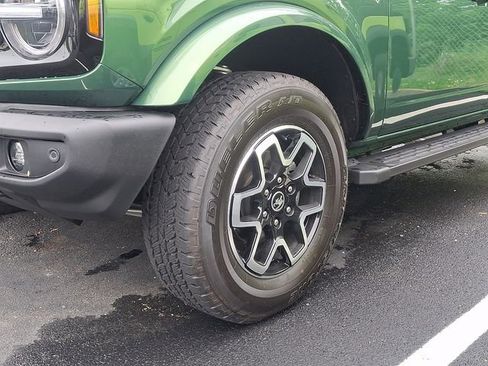 Used 2024 Ford Bronco Outer Banks AWD/4WD image 4