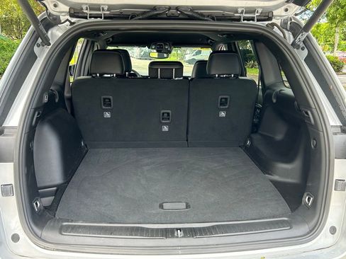 Certified 2024 Jeep Grand Cherokee Limited w/ Black Appearance Package image 45