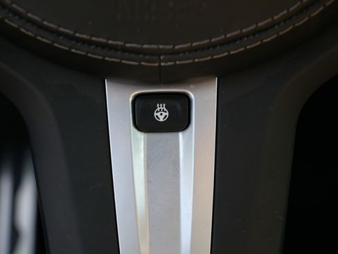 Used 2022 BMW X5 M50i image 28