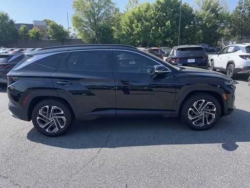 Certified 2025 Hyundai Tucson Limited image 2