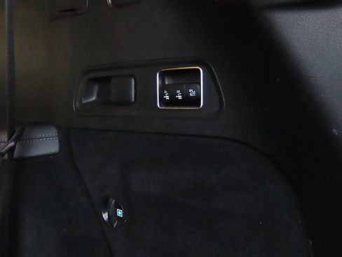 Used 2021 Mercedes-Benz GLS 580 GLS 580 image 24