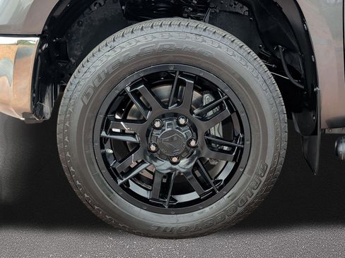 Used 2021 Toyota Tundra SR5 RWD image 7