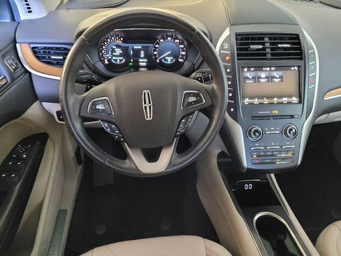 Used 2017 Lincoln MKC Select w/ Select Plus Package FWD image 22