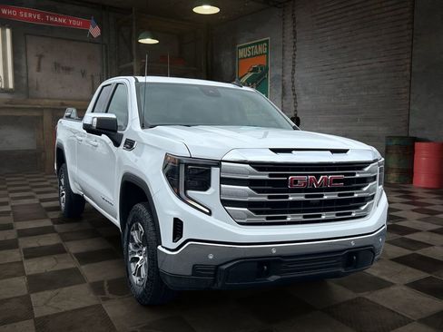 New 2026 GMC Sierra 1500 SLE w/ X31 Off-Road Package AWD/4WD image 7