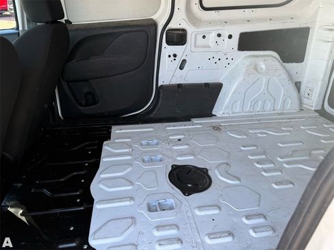 Used 2018 RAM ProMaster City Tradesman image 25