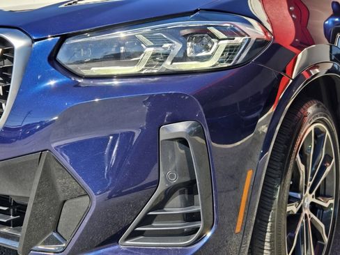 Used 2022 BMW X4 xDrive30i w/ Premium Package Essential image 14