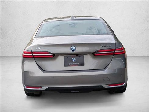 Used 2026 BMW i5 eDrive40 AWD/4WD image 7