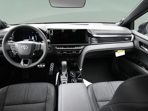 Used 2025 Toyota Camry XSE w/ Premium Plus Package FWD image 33