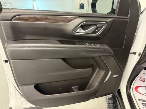 Used 2022 Chevrolet Tahoe Z71 w/ Z71 Off-Road Package image 13