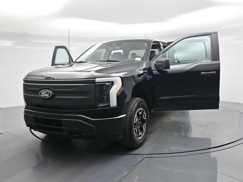 New 2024 Ford F150 Lightning Pro image 31