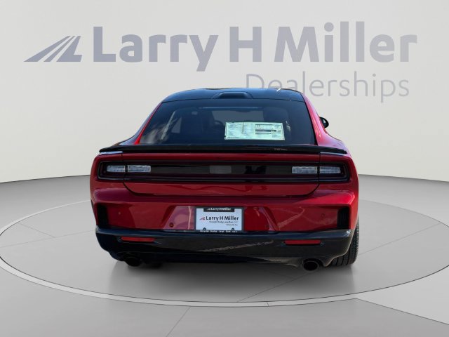 Used 2026 Dodge Charger Scat Pack w/ Blacktop Package AWD/4WD image 4