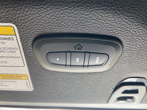 Used 2020 Jeep Wrangler Unlimited Sahara image 22