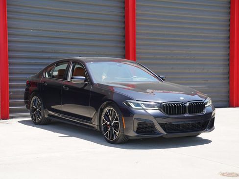 Used 2023 BMW 540i w/ M Sport Package RWD image 6