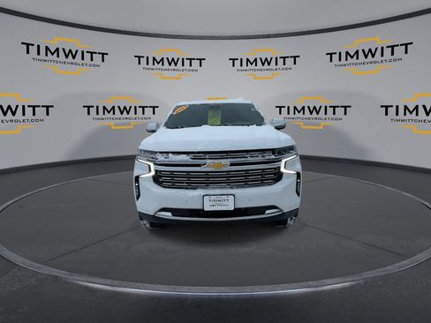 Used 2024 Chevrolet Suburban Premier image 4
