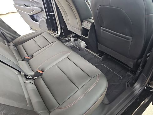 Certified 2025 Chevrolet Trax RS w/ Sunroof Package FWD image 14