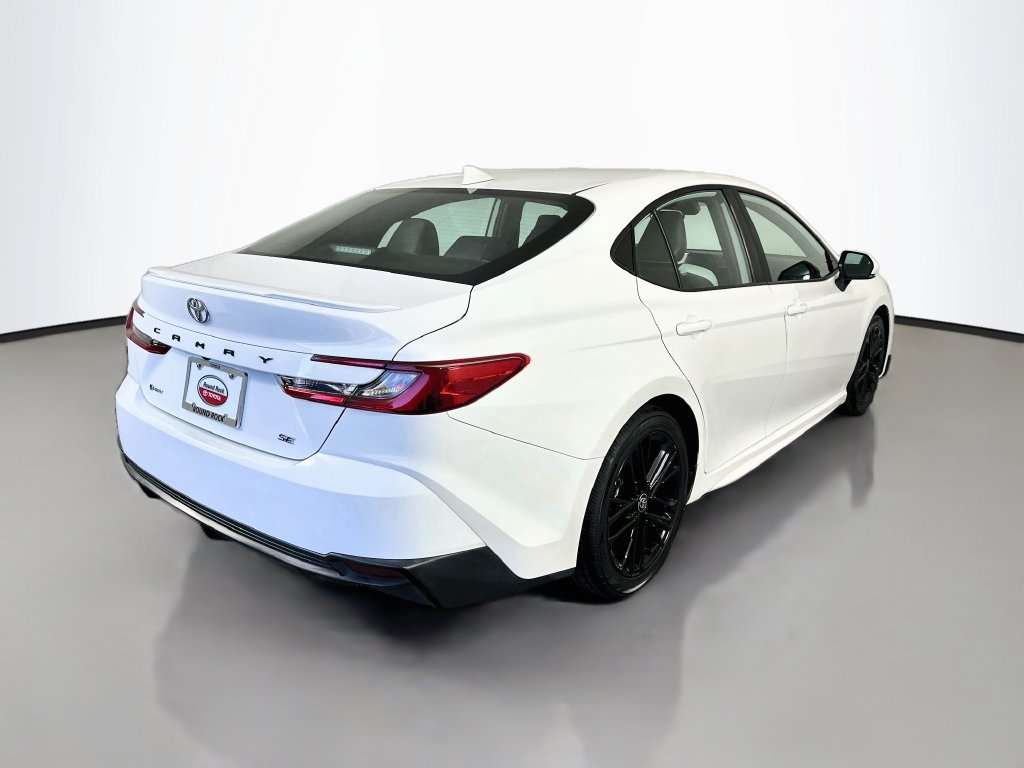 Certified 2025 Toyota Camry SE FWD image 5