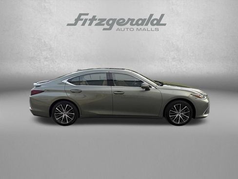 Used 2025 Lexus ES 350 w/ Premium Package FWD image 8