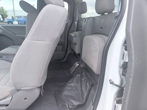 Used 2020 Nissan Frontier S RWD image 22