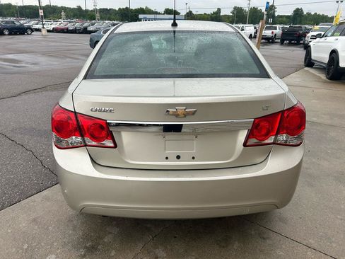 Used 2013 Chevrolet Cruze LT FWD image 6