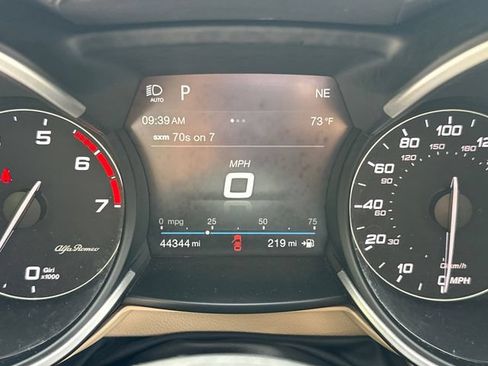 Used 2019 Alfa Romeo Stelvio Ti Lusso w/ Quick Order Package 22X Lusso AWD/4WD image 27