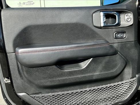 Used 2020 Jeep Gladiator Rubicon image 25