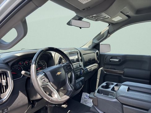 Used 2021 Chevrolet Silverado 1500 LT AWD/4WD image 12