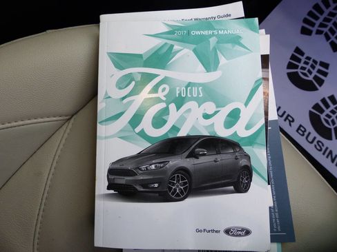 Used 2017 Ford Focus Titanium image 46