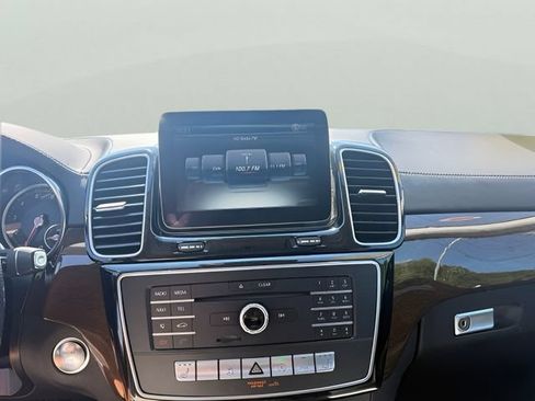 Used 2017 Mercedes-Benz GLS 450 4MATIC image 19