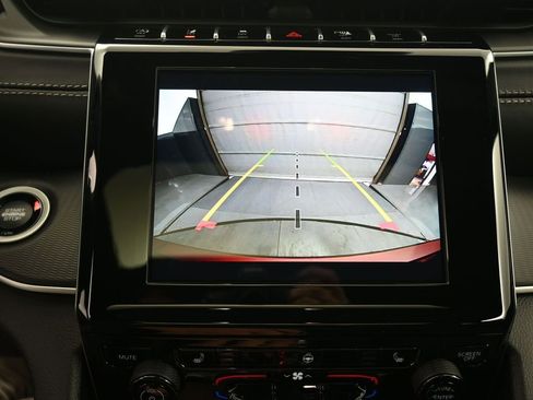 New 2025 Jeep Grand Cherokee Laredo image 7