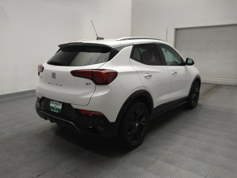 Used 2024 Buick Encore GX Sport Touring FWD image 9