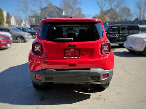 Used 2020 Jeep Renegade Altitude image 8