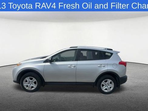 Used 2013 Toyota RAV4 LE FWD image 6