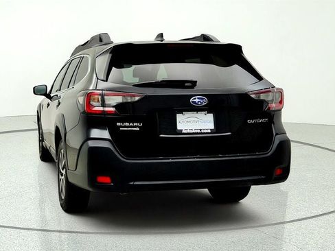 Used 2023 Subaru Outback Premium AWD/4WD image 6