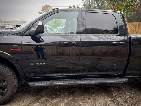 Used 2019 RAM 2500 Laramie image 4