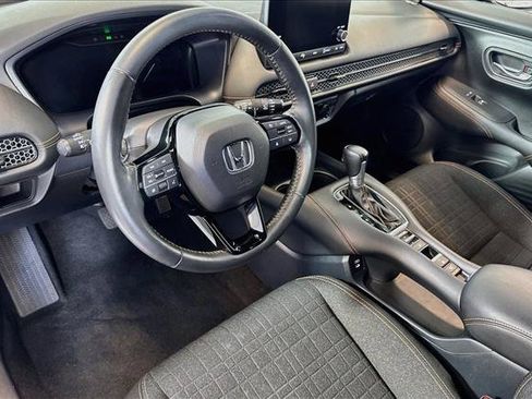 Used 2024 Honda HR-V Sport image 9