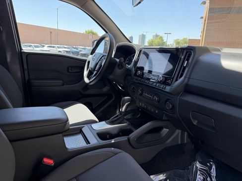 Used 2025 Nissan Frontier S AWD/4WD image 34