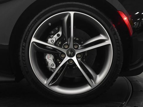 Used 2022 Ferrari 296 GTB RWD image 31