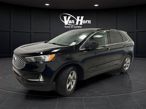 Used 2024 Ford Edge SEL w/ Convenience Package AWD/4WD image 3