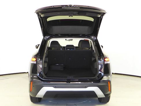 Used 2025 Volkswagen Tiguan S FWD image 10